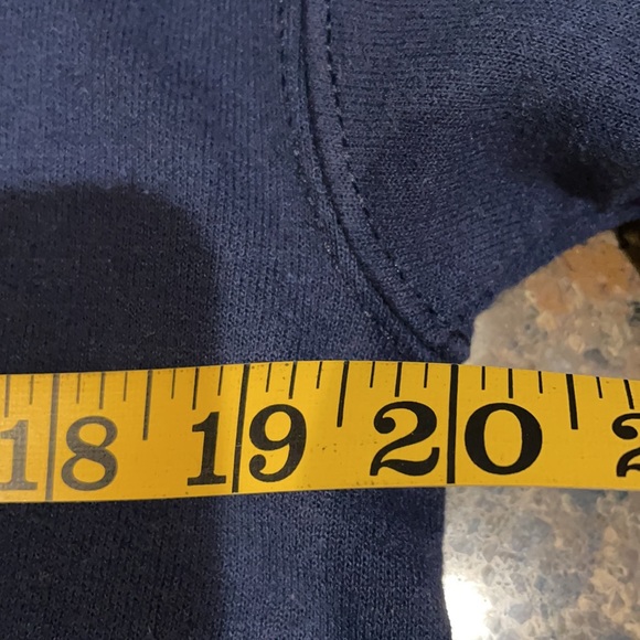 DISNEY PARKS WORLD Mickey Mouse Navy Red Christmas Crewneck Sweatshirt S - Picture 6 of 7